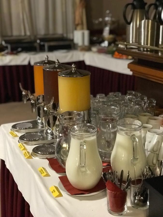 Hotel Zlata Stika Pardubice Eksteriør bilde